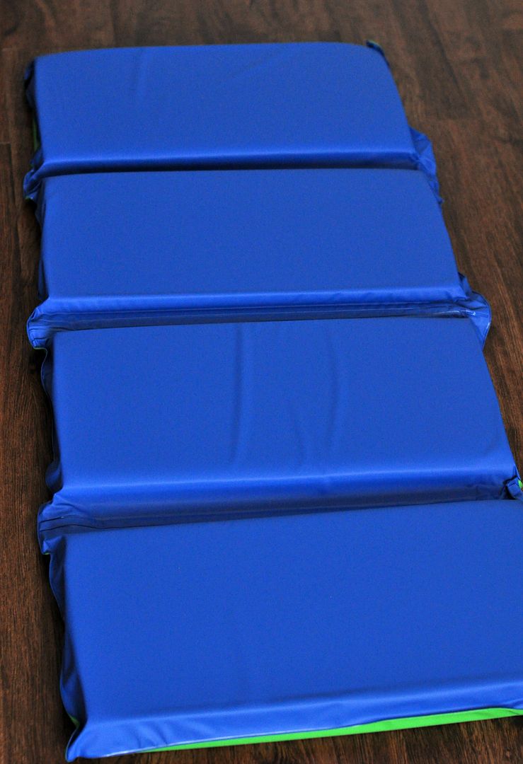 She's crafty Nap Mat Cover tutorial